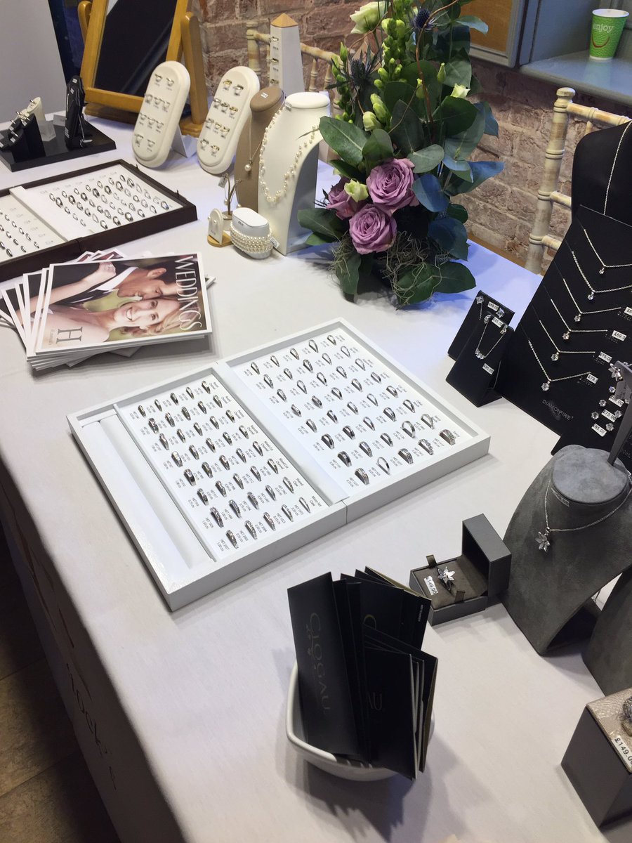 Hemstocks's tweet photo. Great #weddingfair today at @Kimberleyavenue and a beautiful venue! 👰🏻👨‍⚖️ https://t.co/fxrXuHYKh0