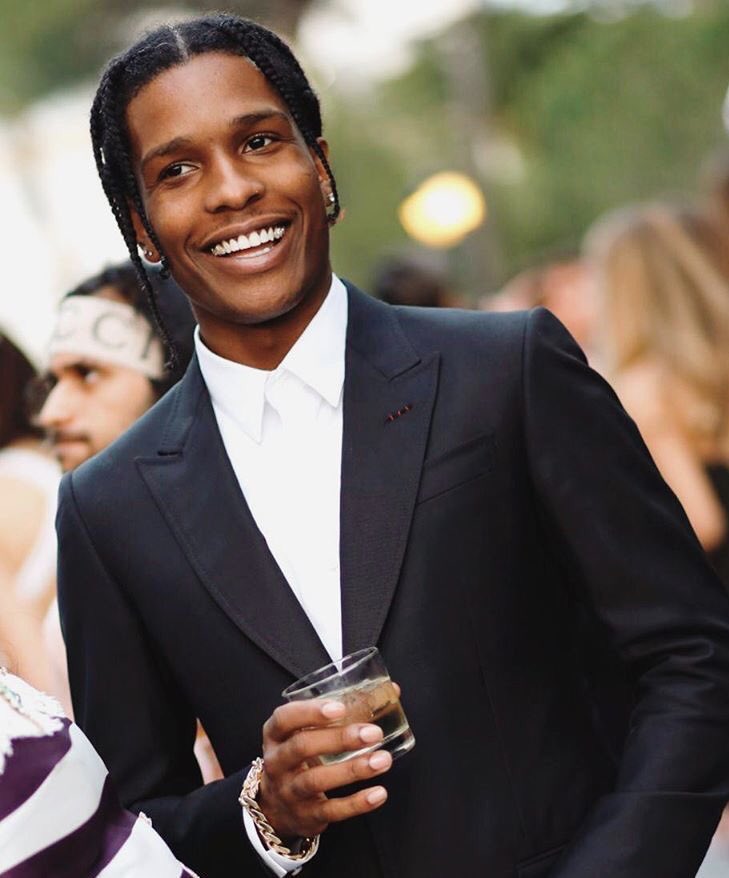 SIE_doubleR_A's tweet photo. Long live zadddy A$AP 😍🤤 #BlackMenSmilling https://t.co/VMAj0G64c3