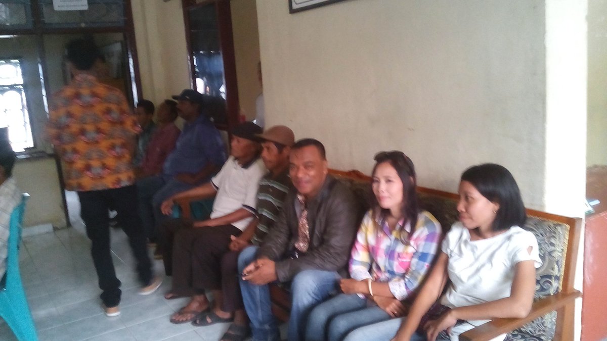 HertaYulius's tweet photo. Satker P3MD provinsi NTT melakukan evaluasi penggunaan DD TA 2017 dan mendorong percepatan pencairan DD 2018 bersama Pendamping Profesional dan Pemerintahan desa di kabupaten Sikka https://t.co/pbbBOseAFp
