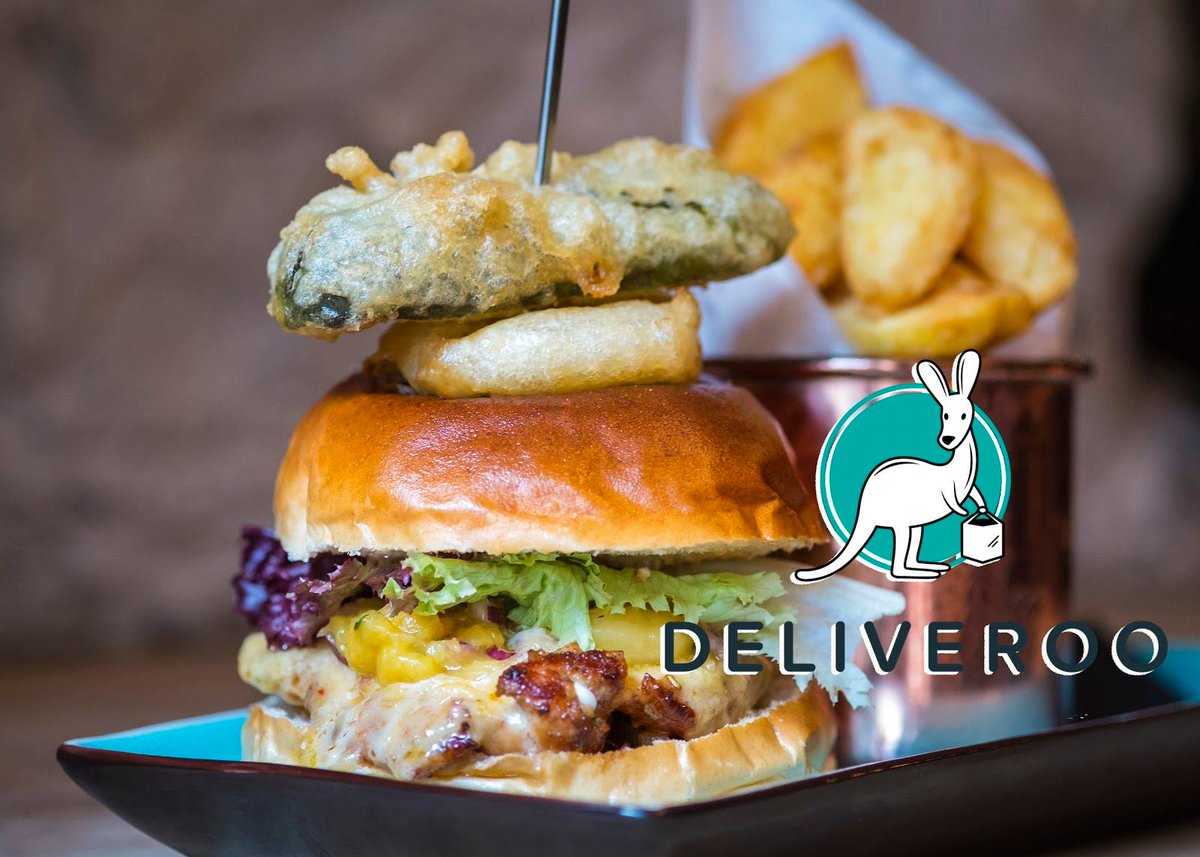 Sunday’s spent on the couch with a burger sound good? 
Get your Dude food by Deliver! 

To book, call 0131 466 1779 or visit lebowskis.co.uk/edinburgh/rese…

#awayoflife #Lebowskis #lebowskisedinburgh #burgers #whiterussian #TheDude #edinburghpub #edinburghlife Deliveroo