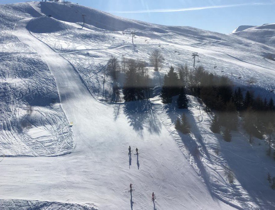 sosemergenza's tweet photo. Con il sole e la neve, sempre prudenza in pista!
@AREULombardia @SUEM_Veneto @CRILombardia @CRIBresso @croceverdezeri @croce1979 @CrVerdeCasale @Croce_Viola_Mi @verdesempione @SOSAppiano @SOSLambrate @sosmalnate @pasantostefano @cnsas_official @milano_cai @CAI150 https://t.co/GqdZD0MMar