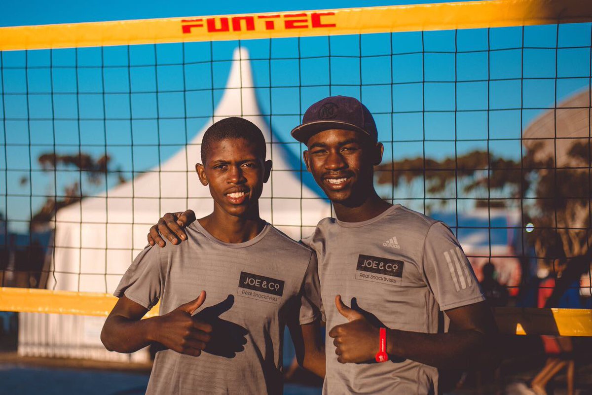 JoeandCoSnacks's tweet photo. Our volleyball champions at this year’s @CapeTown10s 🏐 https://t.co/Nf5bBJeWlG