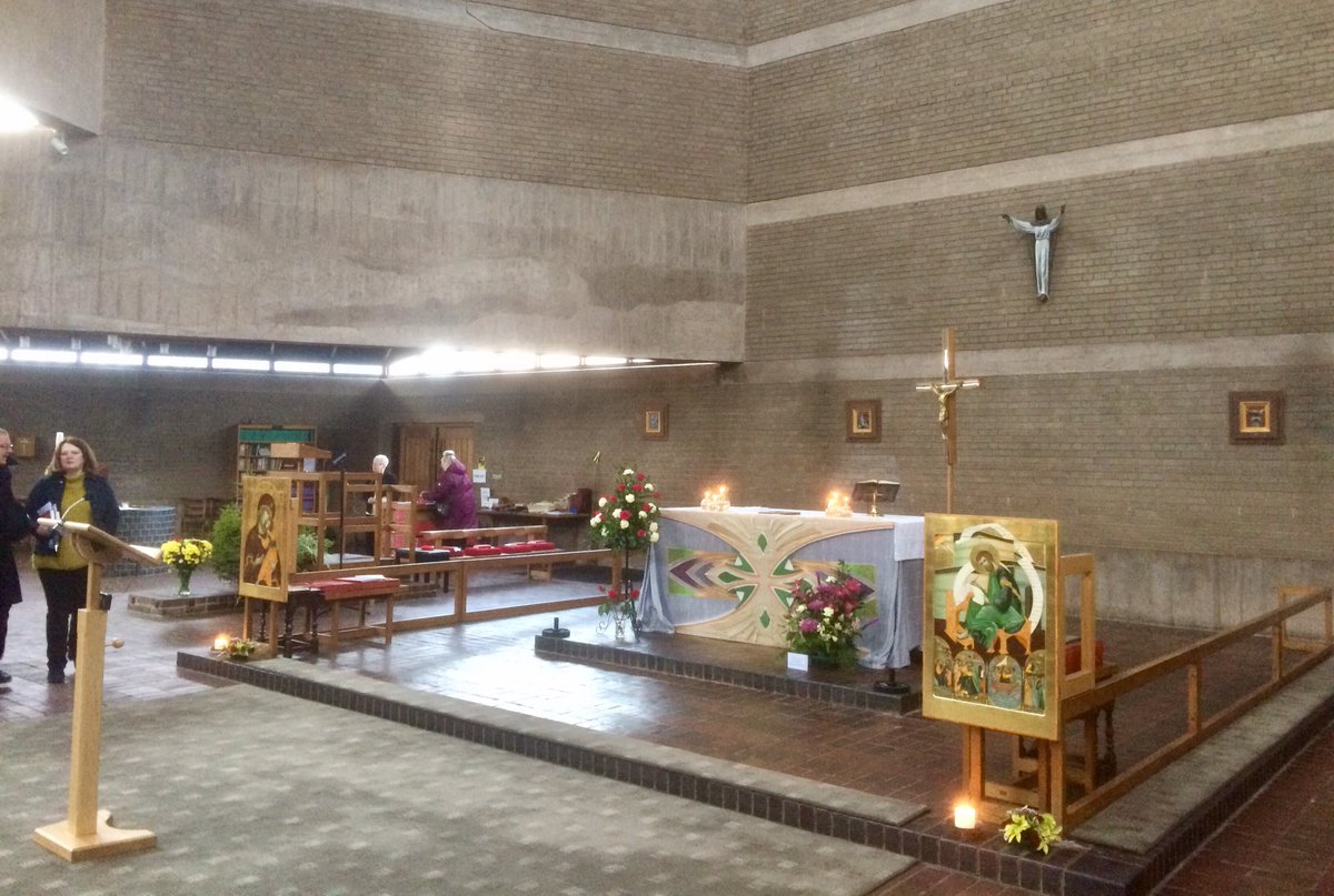 MthrVictoria's tweet photo. Joy to share worship with the lovely church family of St. Matthew, #PerryBeeches. Beautiful uplifting mass, and warm welcome :-)
Clouds of incense and much making of music and sharing of smiles https://t.co/SmdPbcGs5U