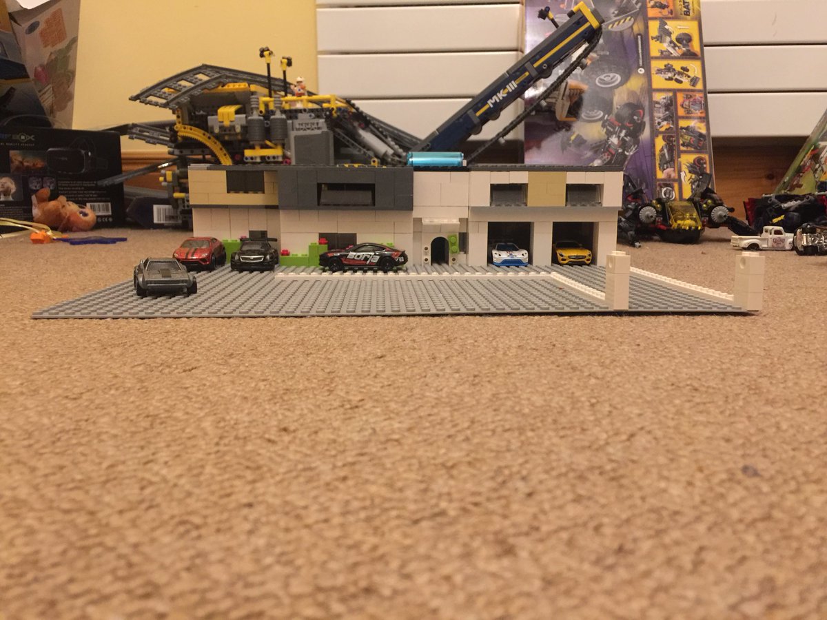 DonnchaCroke's tweet photo. Took two hours to build got the cars  in Ken Black https://t.co/b6tg6M0fLL