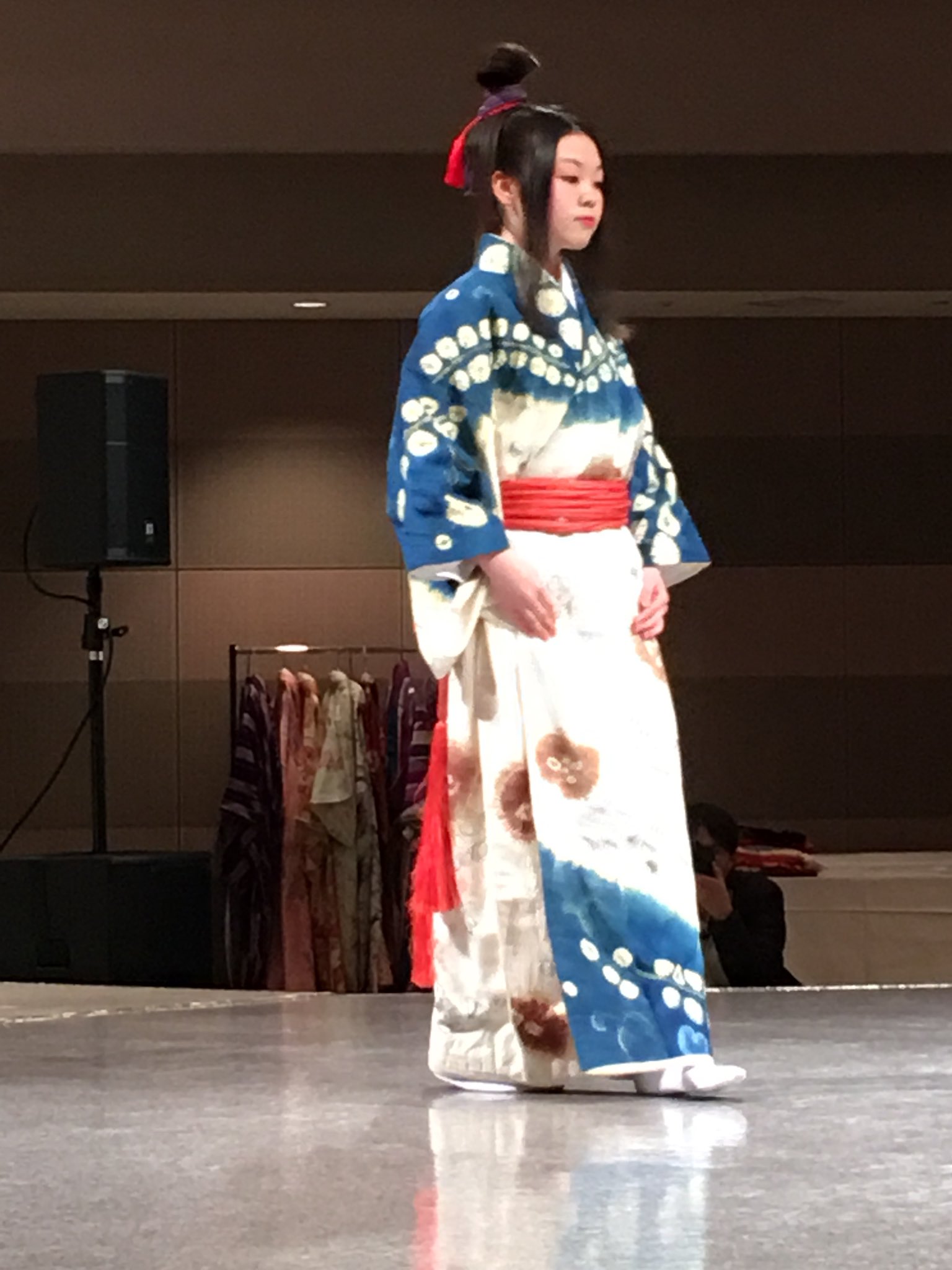 温羅（うら）🤖🍓👹 on Twitter "室町時代〜戦国時代初期の頃の『小袖』。着物は『辻ヶ花』、帯は『名護や帯