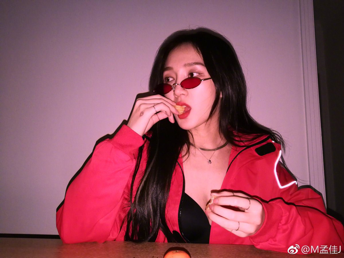 sayAbr's tweet photo. Meng Jia via Instagram https://t.co/fNPZUdDMzG
