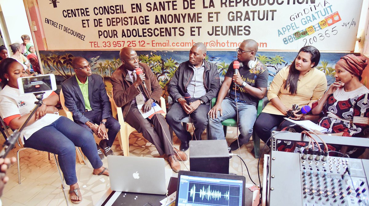 Paroleaujeunes's tweet photo. @Paroleaujeunes debate on @jayathmadw visit and the place of youth in the @UNFPA program with @mabinguengom1 Directeur régional @UNFPA_WCARO @UNYouthEnvoy @NdeyeDiopNiang1 @MoussaFaye9 #SamaODD #PutYoungPeopleFirst #Youth2030 @OnuSenegal @JulittaOnabanjo https://t.co/RM7vzbu0An
