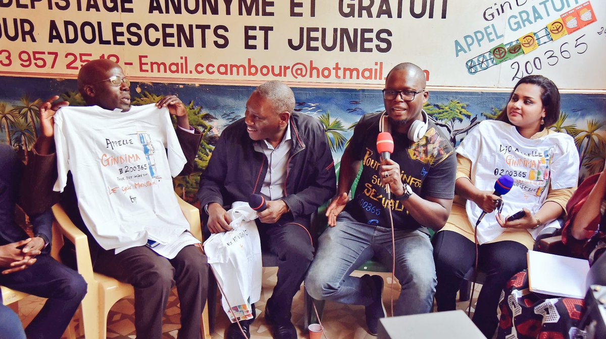 Paroleaujeunes's tweet photo. @Paroleaujeunes debate on @jayathmadw visit and the place of youth in the @UNFPA program with @mabinguengom1 Directeur régional @UNFPA_WCARO @UNYouthEnvoy @NdeyeDiopNiang1 @MoussaFaye9 #SamaODD #PutYoungPeopleFirst #Youth2030 @OnuSenegal @JulittaOnabanjo https://t.co/RM7vzbu0An