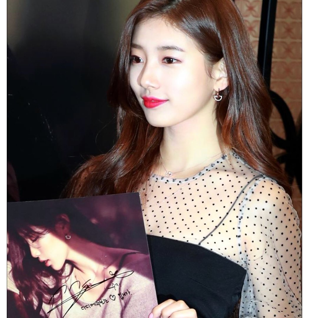 sayAbr's tweet photo. [NEWS] Suzy via Instagram https://t.co/CmNRghkr0F