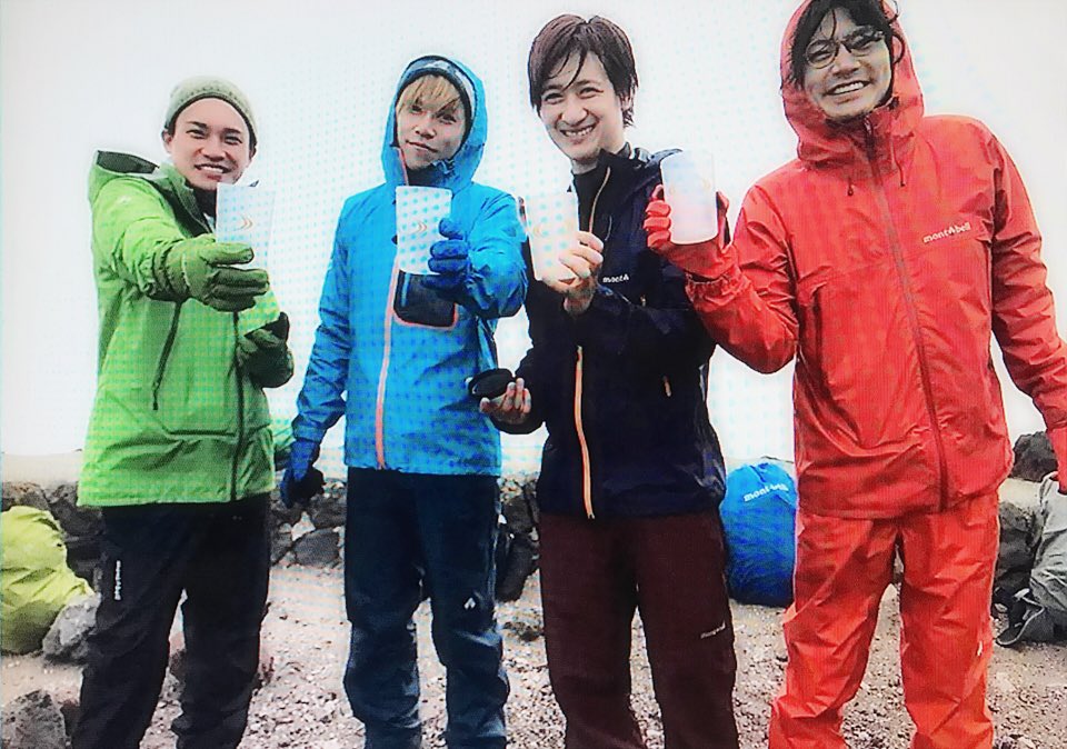 tmmr__yn's tweet photo. にかちゃん、みやっち、よこおさん入所17周年おめでとう！✨
舞祭組ライブの中野サンプラザに参戦したけど皆キラキラしてて、にかちゃんと目合って手振り返してくれるし舞祭組を作ってくれた中居くんとの生ダンス見れたしほんとに最高でした！舞祭組大好きこれからも頑張ってください\♡/#入所17周年 https://t.co/bxHkQRqXnJ