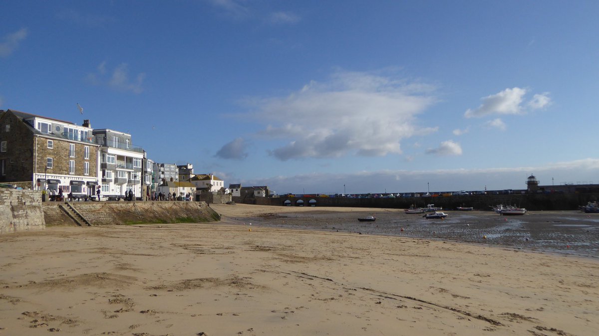 St Ives tweet media