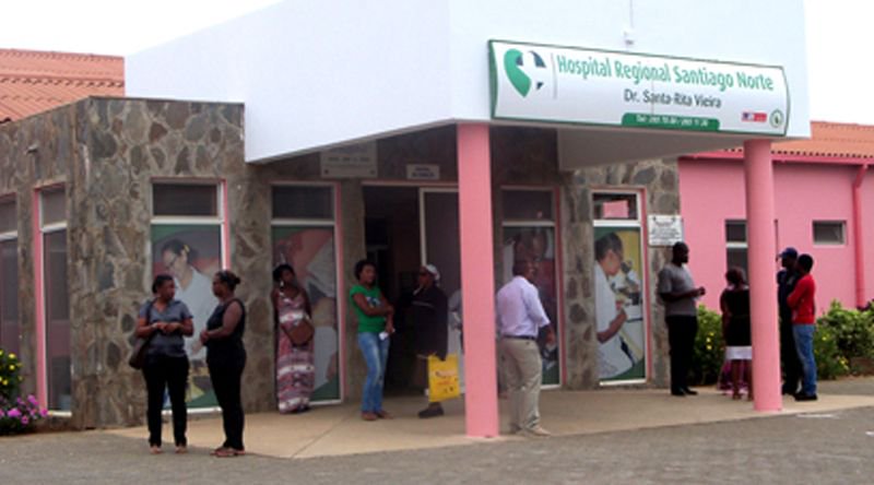 caboverdeinfo's tweet photo. Santiago Norte: Hospital Regional Santa Rita Vieira recebe missão médica francesa na área de Ortopedia e Traumatologia https://t.co/EWq22JwSUk https://t.co/yPyj0ZYMq7