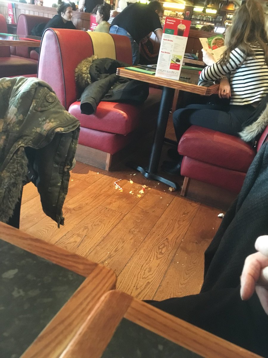 simonhayre's tweet photo. @frankienbennys this is the state of your kingwood store. And there’s a missing door on the ladies toilet. https://t.co/uVa3xKYv3v