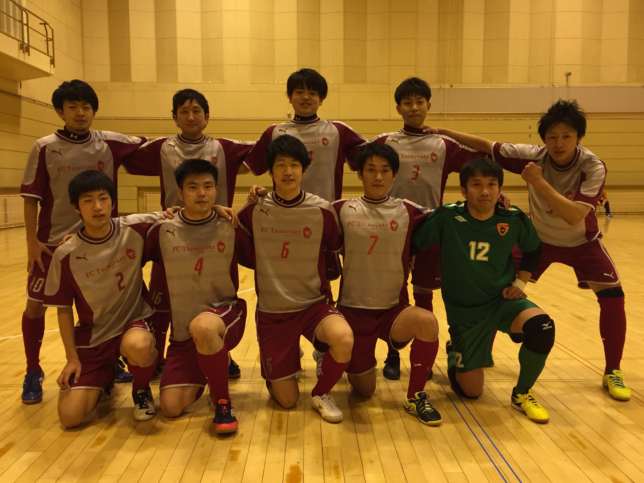 Fc Tsubotake 17網走社会人フットサルリーグ 第13節 Vs Scratch 9 1 前半6 0 後半3 1 St なべ 大江 橋本 筒井 館林 得点 筒井5 館林2 橋本1 森山1 最終節試合ありませんが 全道大会に向けていい準備したいと思います 全道大会出場を決めた他