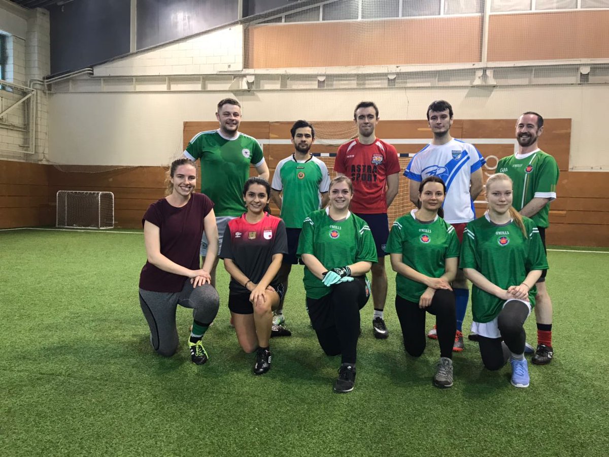 moscowshamrocks's tweet photo. Typical Winter training for the Shamrocks at @fclokomotiv_eng @fclokomotiv #AllianzLeagues #Russia #moscowwinter https://t.co/SHdZCKUObt