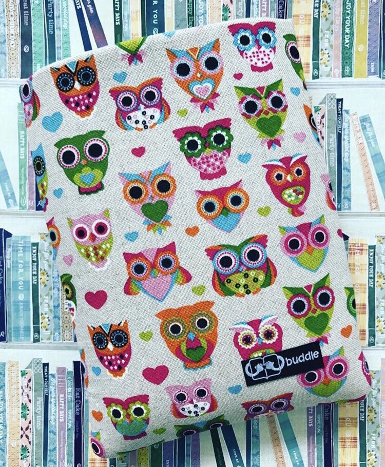 bookbuddle's tweet photo. To celebrate Buddle’s first anniversary, I am giving away 3 small Buddles for paperback (1 on each of Twitter, Facebook &amp; Instagram). Follow &amp; RT to enter. Open int’l. Fabric choice subject to availability 📚📖 https://t.co/j2lwNr1bfN