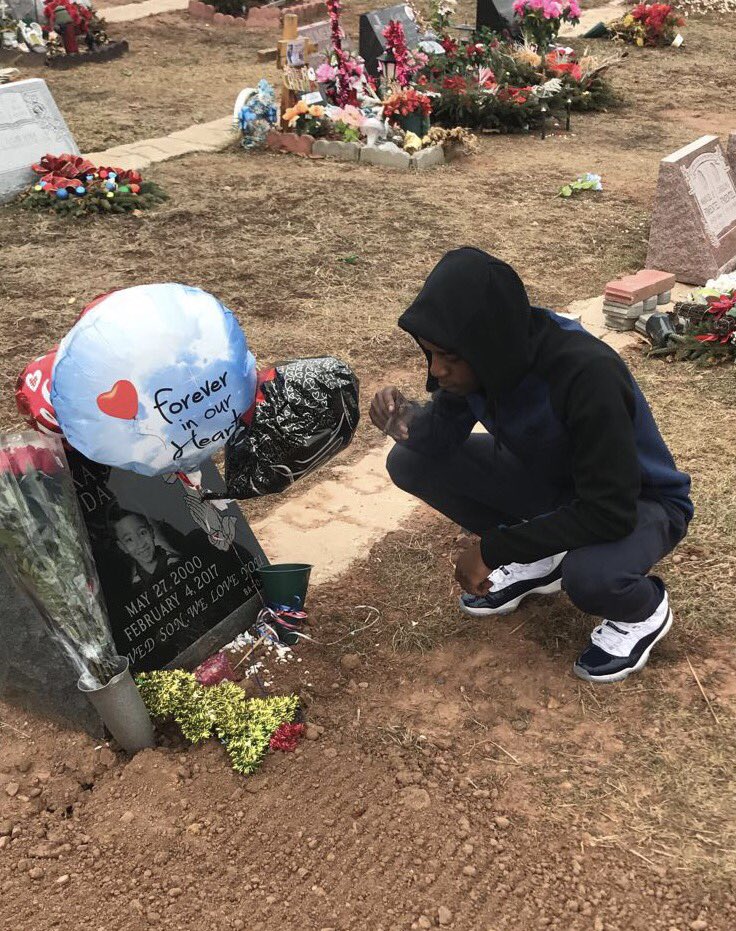 _Wudda's tweet image. If I could get my miracle on🙏🏾I would bring my brother back in the physical form cause the spirit still here but the visual gone...😢❤️🕊