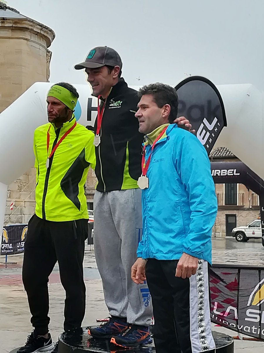 AlalpardoRT's tweet photo. Enhorabuena @tienditadedani por ese primer puesto de Veteranos en en @TactikaTrail #Torrelaguna https://t.co/xGccD7xRlu