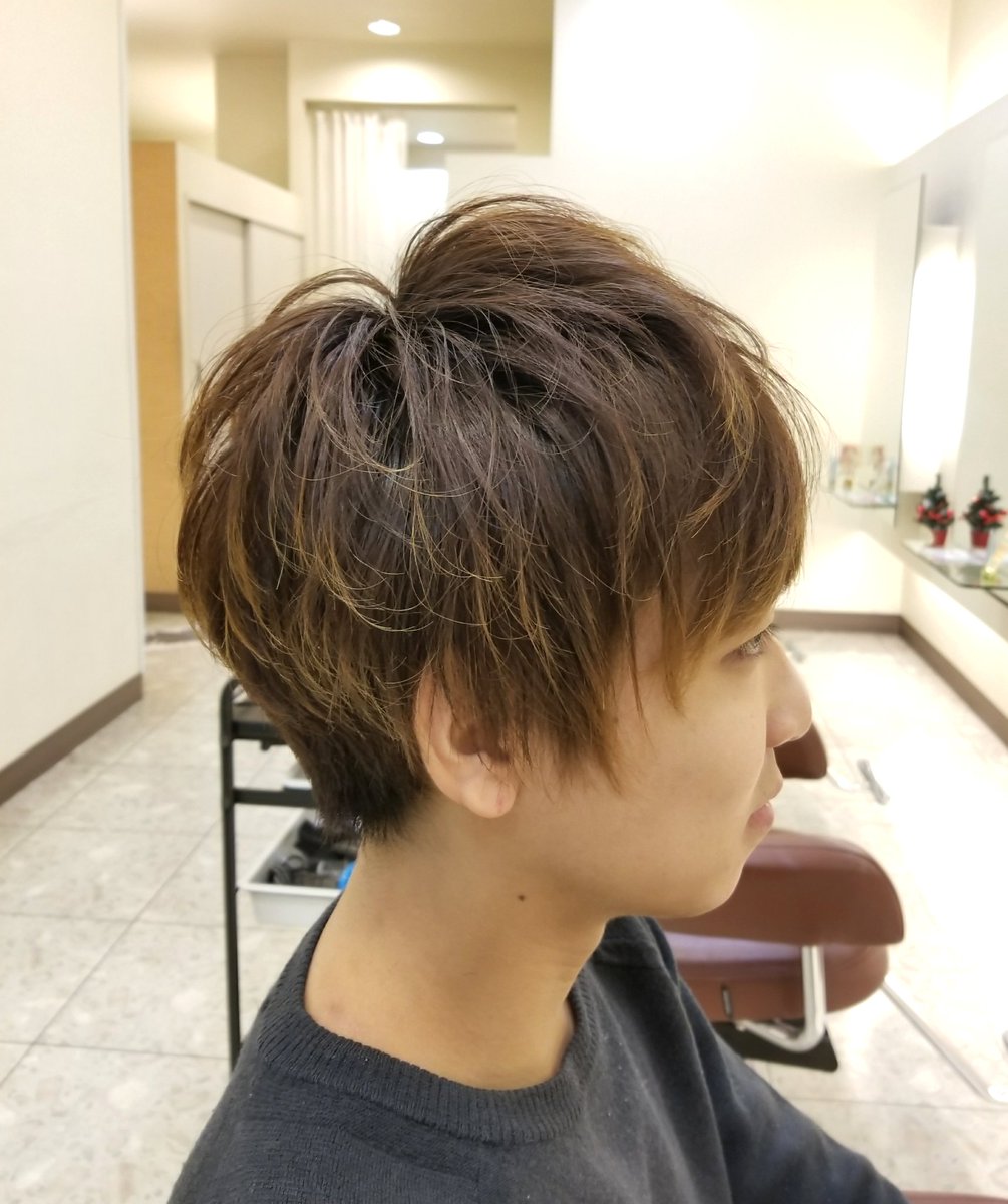 田中亜彌 原宿 表参道美容師 タナカアミ Ar Twitter 直毛さんも 上だけパーマをかけると ワックスつけただけでふわっと自然な動きが出ますよ メンズのパーマってぐるぐるになっちゃうわけじゃないんです セットを助けてくれるパーマ オススメです 田中亜彌 原宿 表参道美容師 タナカアミ Ar Twitter 直毛さんも 上だけパーマをかけると ワックスつけただけでふわっと自然な動きが出ますよ メンズのパーマってぐるぐるになっちゃうわけじゃないんです セットを助けてくれるパーマ オススメです