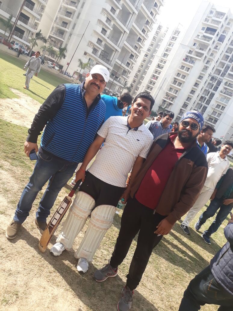 Rishi_IHA's tweet photo. #Cricket Match at #VVIP #RajNagarExt btw #GhaziabadPolice Vs #LocalMedia @ghaziabadpolice wins it!
The Name hearing after the Culprits & Law Offenders start feeling unsafe in the city.
CO #AtishSingh SHO #VinodPandey amazing partnerships make it happen in here2 on grounds.👍👍 https://t.co/MP92WdKQ0L