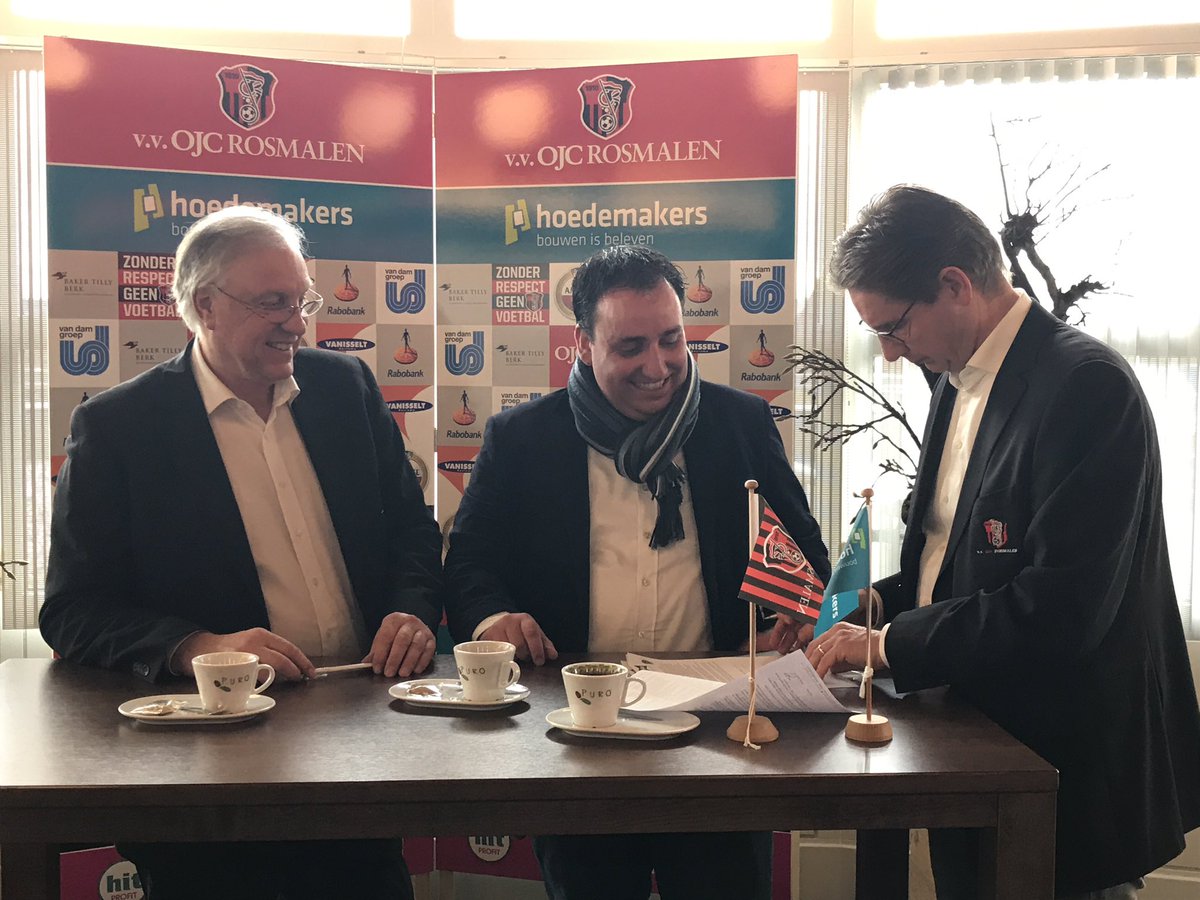 Voor de wedstrijd van OJC 1 werd er een nieuw contract getekend met koffie leverancier Miko <a href="/purokoffie/">Puro Koffie</a>!