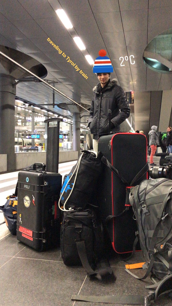 eypee's tweet photo. On our way to Tyrol for another #feichangfresh video shoot. https://t.co/2Xss1q69Cf