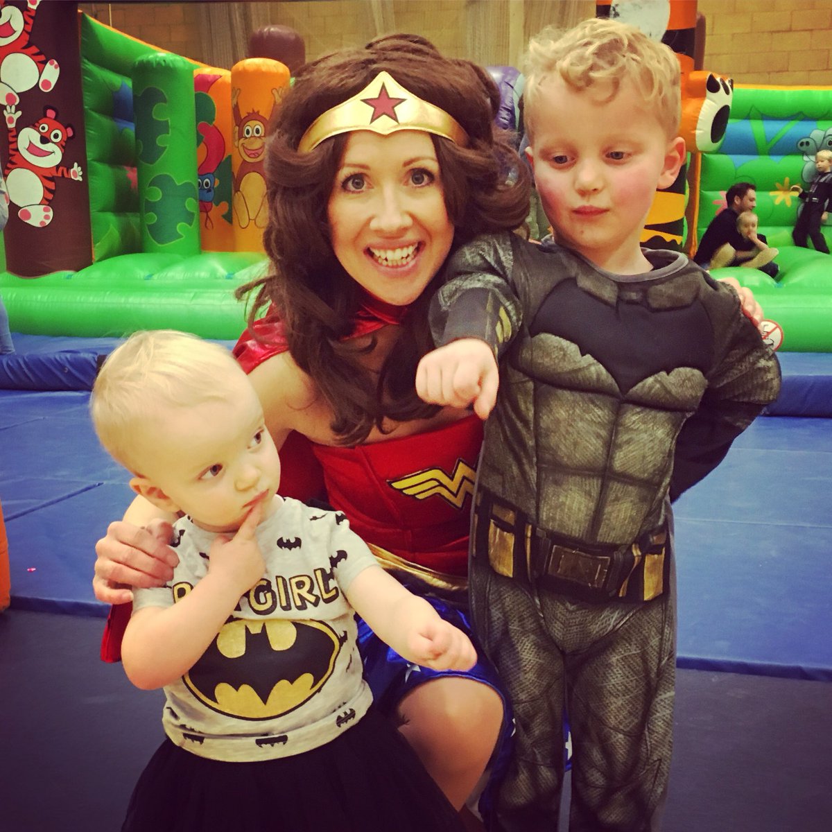 AmyzingParties's tweet photo. We had a WONDERful morning celebrating Henry and Hattie’s birthdays Superhero style! 💥
#superheroparty #wonderwoman #wonderwomanparty #amyzingkidzparties #childrensparties #kidsparties #cardiffparties #cardiffentertainment #birthdaycardiff #themedparties #kidsbirthdayparty https://t.co/doQuYjV70N