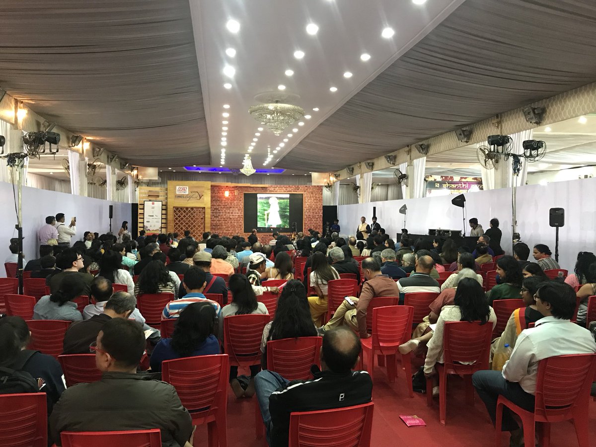 madhuvennag's tweet photo. #TheWhiteMughals: A Performance by @DalrympleWill & Vidya Shah at the @timeslitfestblr in #Bangalore to another packed audience, spell bound by 18th century renditions celebrating the tale of ill-fated love between James Achilles Kirkpatrick & Khairuunisa.
#ACTTimesLitFest https://t.co/CJ5Kt5nF15