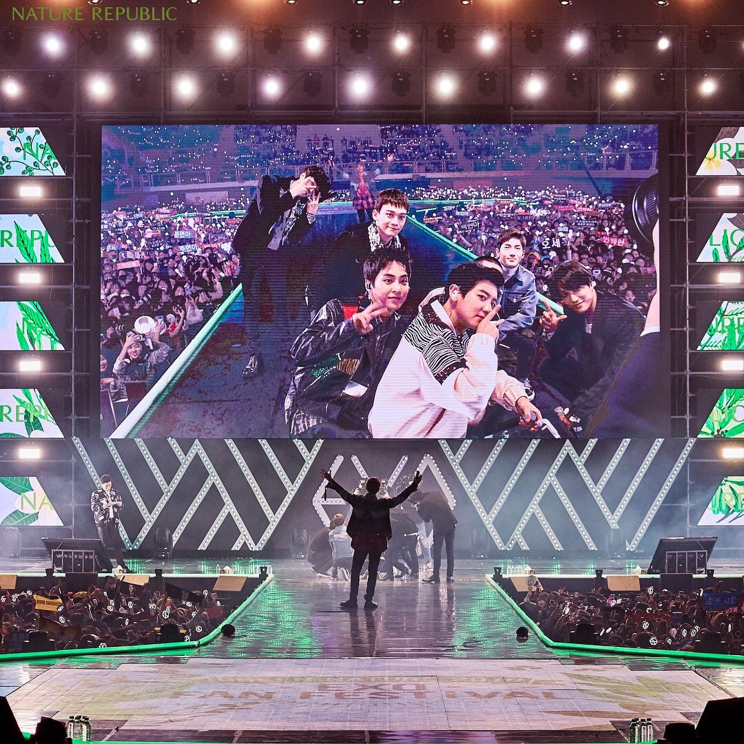 EXOGlobal's tweet photo. [OFFICIAL] 180204 naturerepublic_kr Instagram Update - @weareoneEXO 1/3
https://t.co/5G5QP5iNGI
#EXOL #iHeartAwards #BestFanArmy https://t.co/jFvUQDDCAO