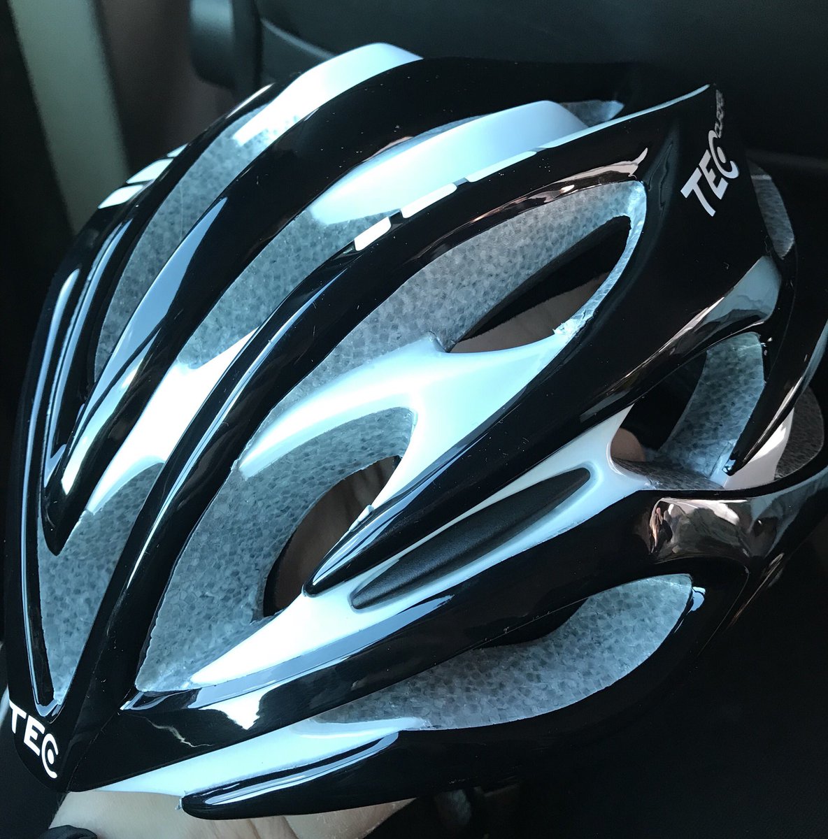 westycycling's tweet photo. Massive thanks to @TEC_Components for supplying me and the rest of the team @Team_BHC with these awesome new helmets https://t.co/oFPa1rx11c