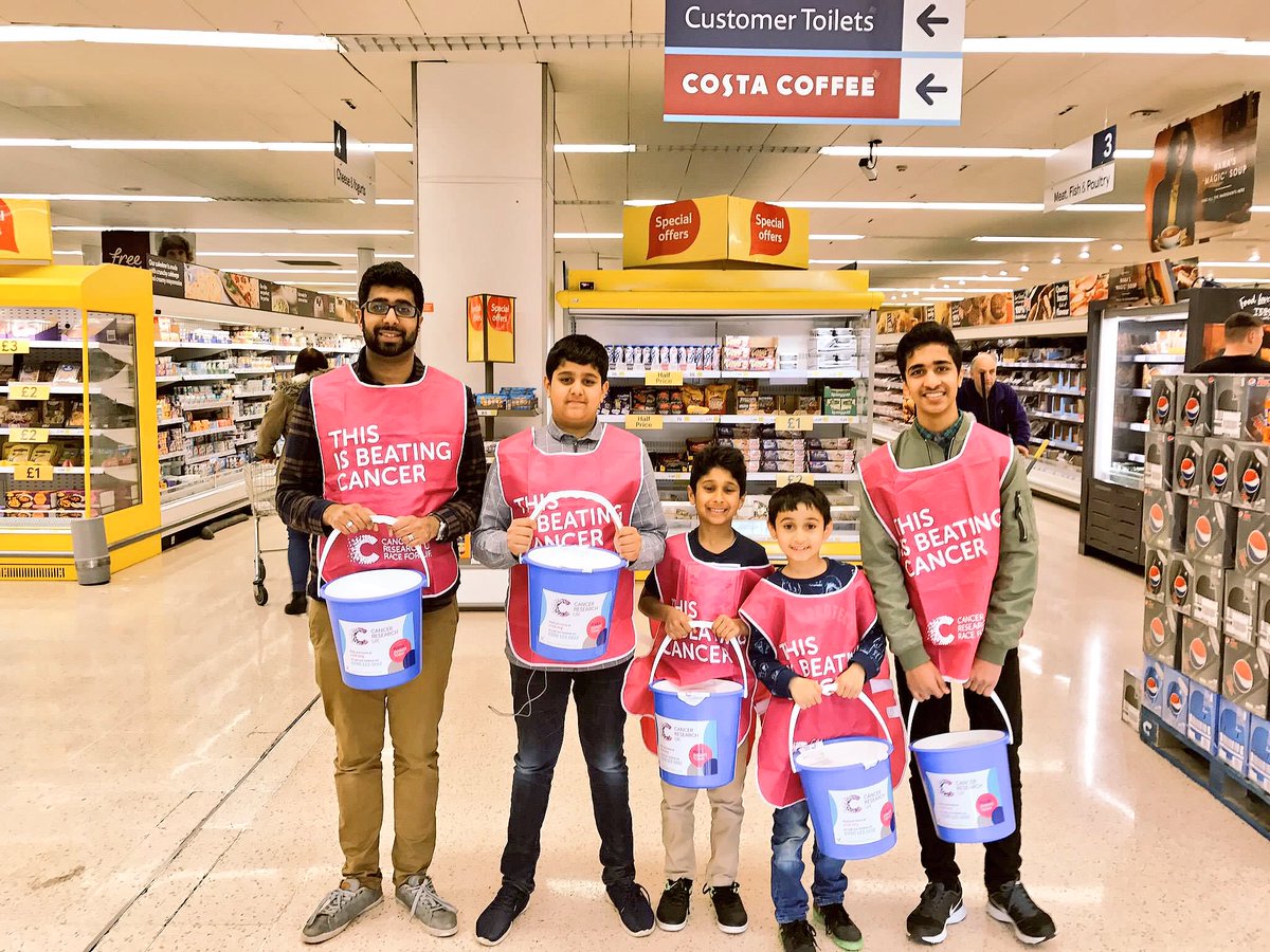 Members of <a href="/UKMuslimYouth/">AMYA UK</a> proudly support the wonderful work and raise thousands of Pounds for <a href="/CLIC_Sargent/">CLIC Sargent</a> <a href="/CR_UK/">Cancer Research UK</a> <a href="/macmillancancer/">Macmillan Cancer Support</a> <a href="/bloodwise_uk/">Bloodwise</a> every year! #WorldCancerDay #WorldCancerDay2018 #CancerAwareness mercy4mankind.org