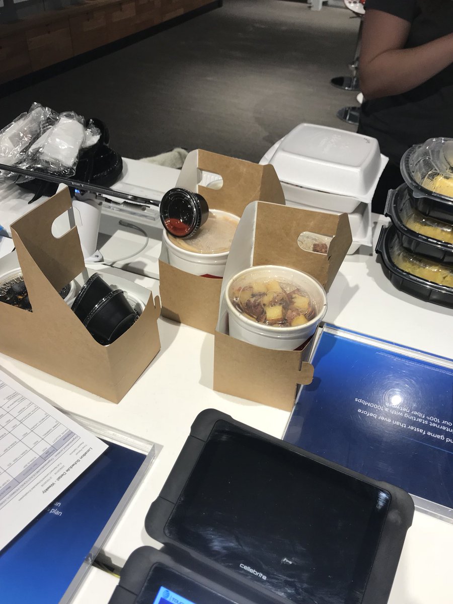 MrLoveFC63's tweet photo. Woodmere doing it Big for our morning meeting. https://t.co/sCNYQ63UhH