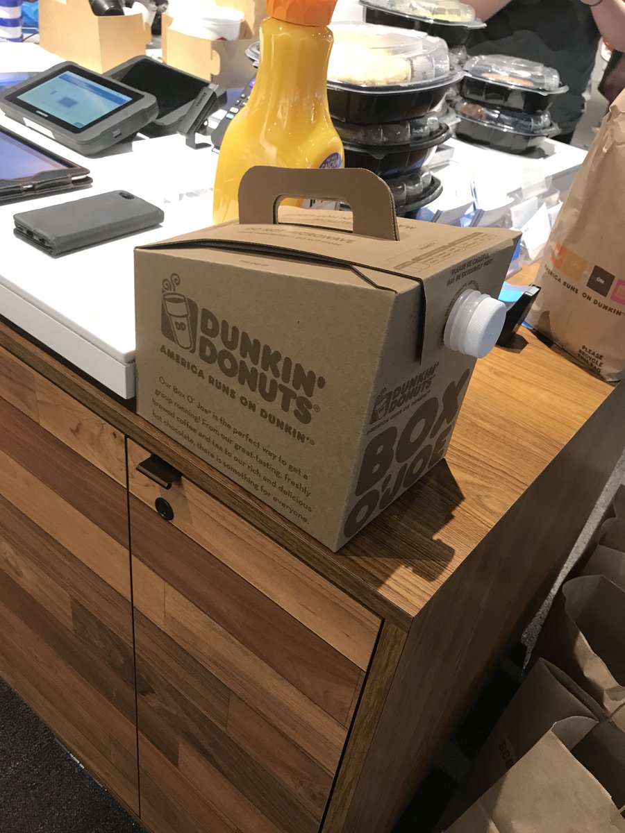 MrLoveFC63's tweet photo. Woodmere doing it Big for our morning meeting. https://t.co/sCNYQ63UhH