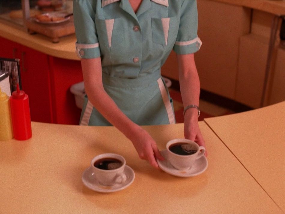 OnePerfectShot's tweet photo. TWIN PEAKS (1990)

DP: Frank Byers
Director: Caleb Deschanel 
Episode: "Realization Time"
More Shots: https://t.co/rwsHzy3s36 https://t.co/VlHzcnjHwB