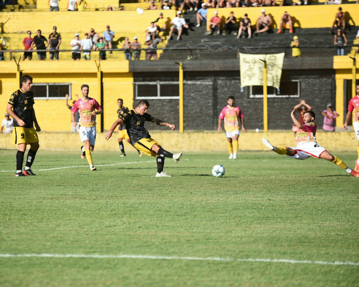#NacionalB a <a href="/CSyDFlandria/">Club Social y Deportivo Flandria</a> no le cambia la suerte y no pudo como local contra <a href="/BocaUnidosCtes/">Boca Unidos Ctes</a> ascensototalweb.com.ar/2018/02/no-cam…