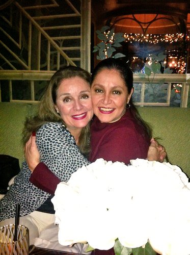 ¡Feliz cumpleaños <a href="/MonicaSNActriz/">MonicaSanchezNavarro</a>! ✌❤😗🎉🎂 #DanielaRomo