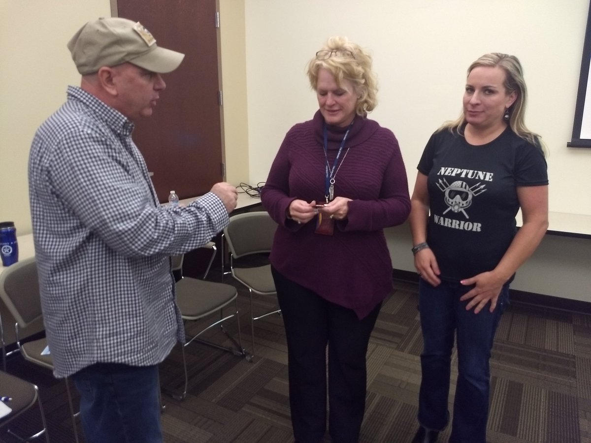 Neptune_Warrior's tweet photo. Presented to Meridian Mayor Tammy Deweerd's Faith Ambassador Council on #PTSD and #scubadiving and how it helps heal our heroes and helps to #PreventVeteranSuicide. Also presented her with a challenge coin. @PWREngineers @TatesRents @boisestatelive https://t.co/IveIqqw3Nr