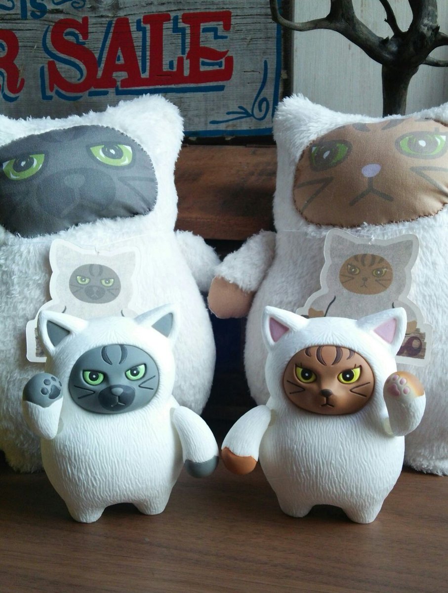 Syuji Twitterissa イエティのコスプレをしている猫 イエティネコ のフィギュアが完成 黒トラ猫と茶トラ猫 の2種 全高約10cm 腕と尻尾が可動 にゃんだらけvol 5 2 11のみ にて展示販売いたします 出展名 Norahri Kurahri ブース番号 0 T Co Syuji Twitterissa イエティのコスプレをしている猫 イエティネコ のフィギュアが完成 黒トラ猫と茶トラ猫 の2種 全高約10cm 腕と尻尾が可動 にゃんだらけvol 5 2 11のみ にて展示販売いたします 出展名 Norahri Kurahri ブース番号 0 T Co