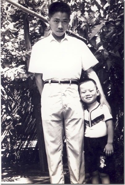 dannytehds's tweet photo. Tsem Rinpoche recalled, “I was the kid Mr. Kwan scrubbed and cleaned. I was the kid who used to ride on his shoulders. I was that little neglected child that he showed love to. Thank you!"
➡️ Follow @tsemtulku
#tsemtulku
#ThePromise
#Buddhism https://t.co/WOONsvk9ya