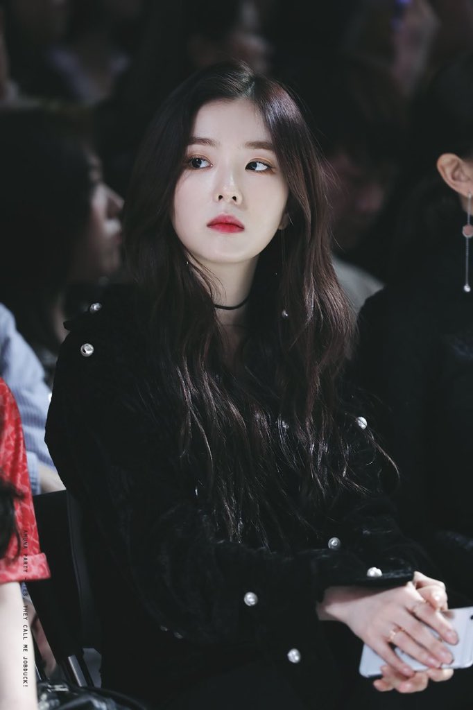 IRENEBAE_TH's tweet photo. [INSTIZ] ชาวญี่ปุ่นจัดอันดับความสวยของไอดอลหญิงรุ่นที่สาม โดยไอรีนถูกเลือกมากที่สุดเป็นอันดับหนึ่ง โดยมีคำบรรยายว่า ‘เธอมีใบหน้าที่เหมือนถูกคำนวณโดยคอมพิวเตอร์’ (เป๊ะ)
cr. pann-choa https://t.co/nxC1WqVAb4