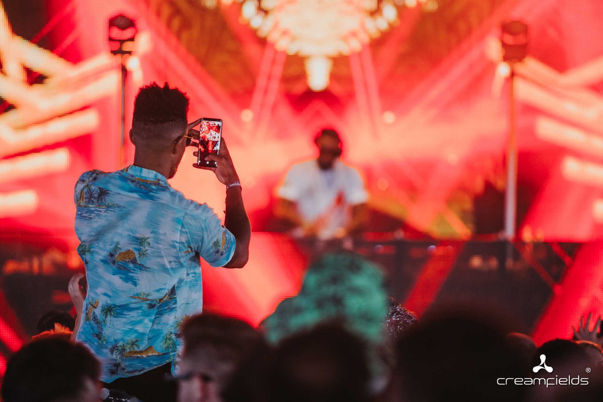 Creamfields's tweet photo. Some of the best moments at #Creamfields2017 Who's ready to do it all over again this year? 😌❤️️
You can secure a ticket at 2017 prices now for just £20 deposit. 👉 https://t.co/4jblgxlONV https://t.co/m5x3r9twRX