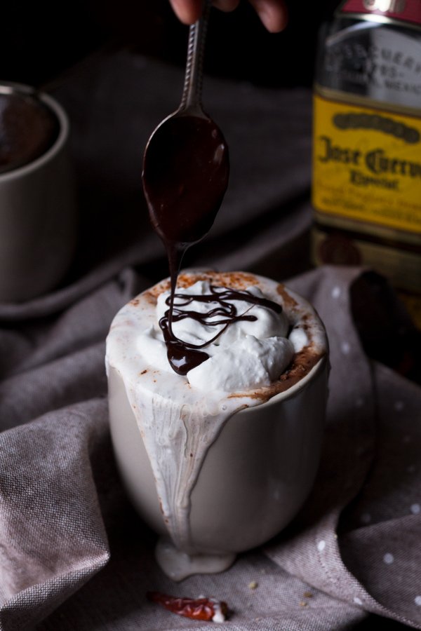 ExSloth's tweet image. I may or may not be hiding daily shots in mugs of Mexican hot chocolate 😅  #vegandessert #chocolate exsloth.com/tequila-mexica…