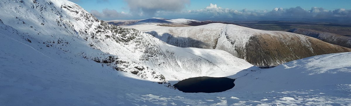 FSCBlencathra's tweet photo. A mixture of stunning and arduous weather on the mountain today! @BlencathraFSC @CumbriaWeather  @BBCWthrWatchers @cumbriatourism #Cumbria #blease #scales #Snowy https://t.co/UCELlCDmyx