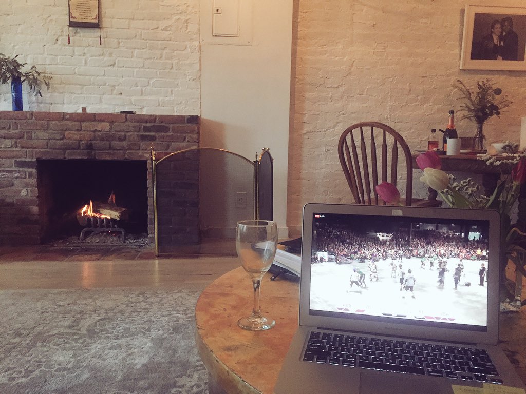 Sometimes it's about the finer things #RDWC2018 #actualfireplace #RDWC