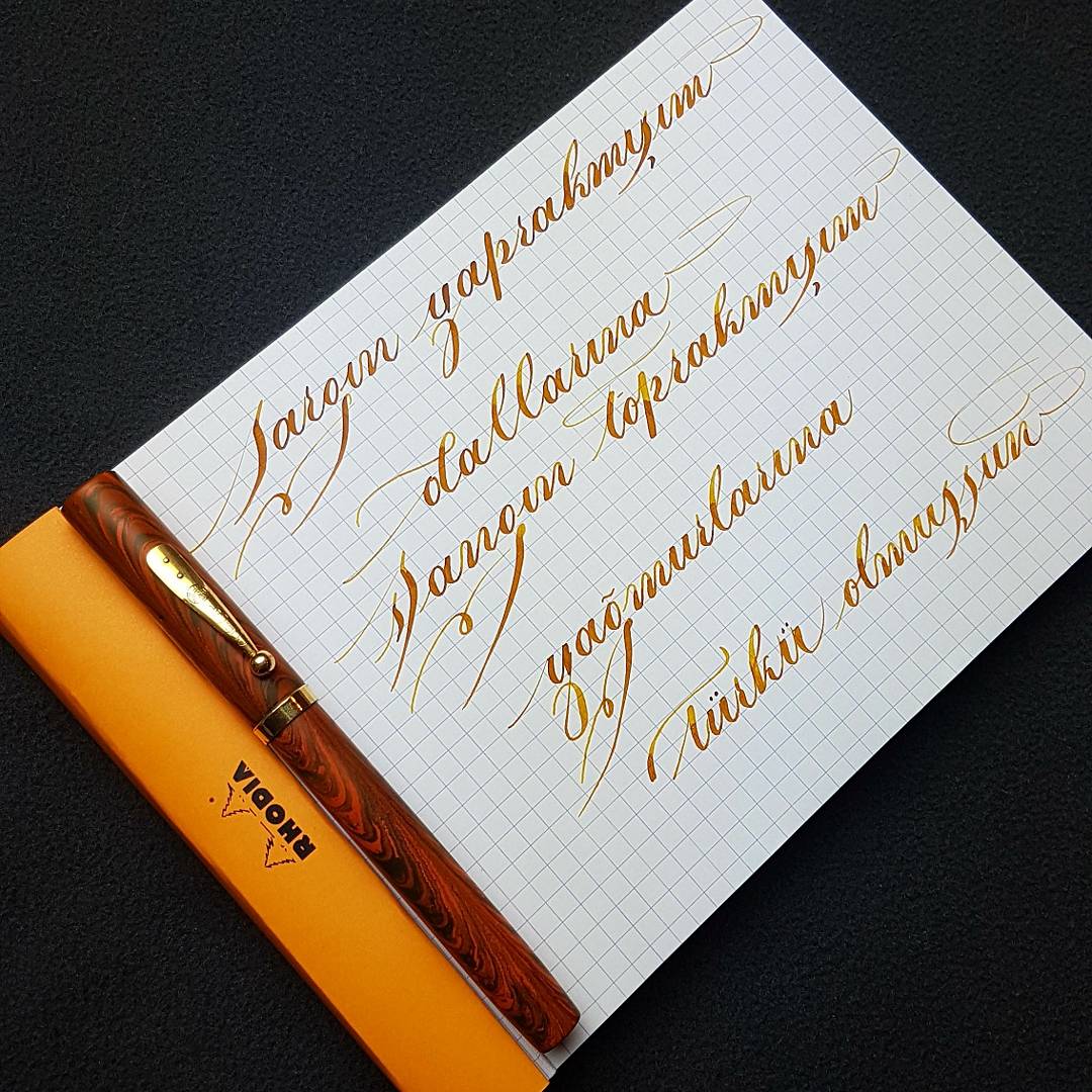 FPibr's tweet photo. Waterman's 55 Red Ripple
Stipula Sapphron Ink
Rhodia
#watermans #watermans55 #waterman #vintagepen #flexnib #flexpen #stipulaink #rhodia #handwriting #writetomeoften #stipulasapphron #fountainpen #moderncalligraphy #calligraphy #elyazisi https://t.co/g53zjmAFSi