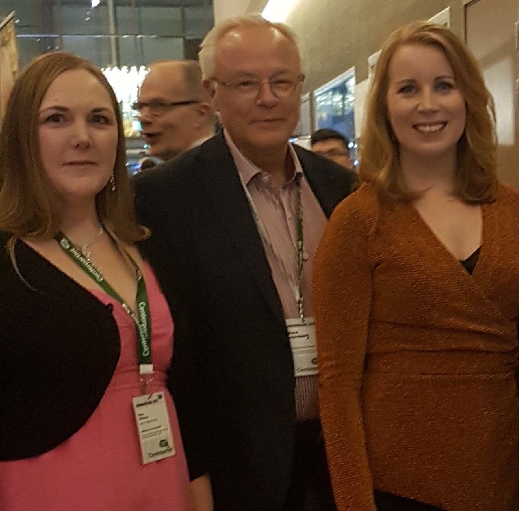 gillakerblom's tweet photo. Kommundagarna är över, själv kurerade jag mig hemma men bästa kassör och sekreterare #petraullenius och ordförande #runeholmberg höll ställningarna tillsammans med #annielööf och 800 andra på #hotelclarionarlanda #centerpartiet #sigtuna #svpol https://t.co/qGPwewvHCf