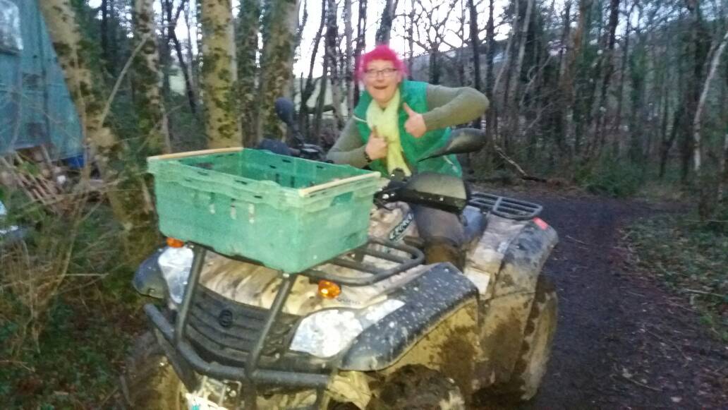 RootstoGrowUk's tweet photo. Fantastic day helping out @Haldenforestschool #fun #teamwork #woodland  https://t.co/LLDING1RmV https://t.co/ScyQqLeJVs