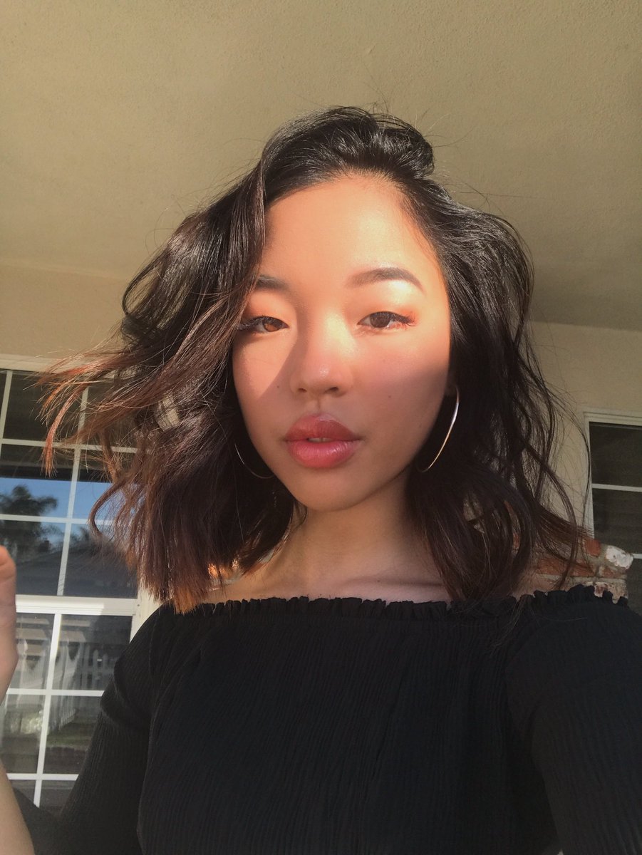 jazzyxle's tweet photo. oops i cut my hair again! https://t.co/pyzvV1kbqZ