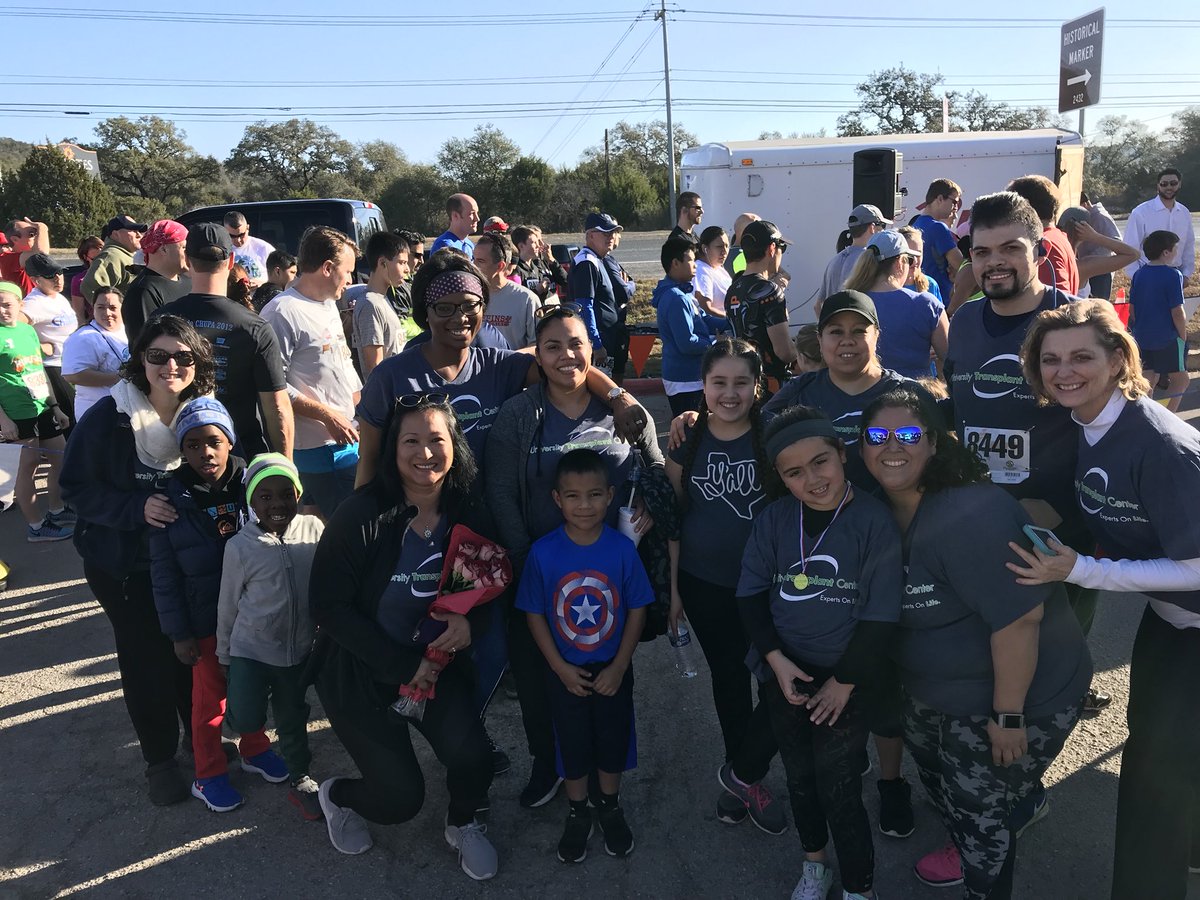 UnivTransplant's tweet photo. Great support at the @TFCSATX Super Bowl Run. #transplantlife #supportourbabies #health #life #community https://t.co/XXtPO7Ate0