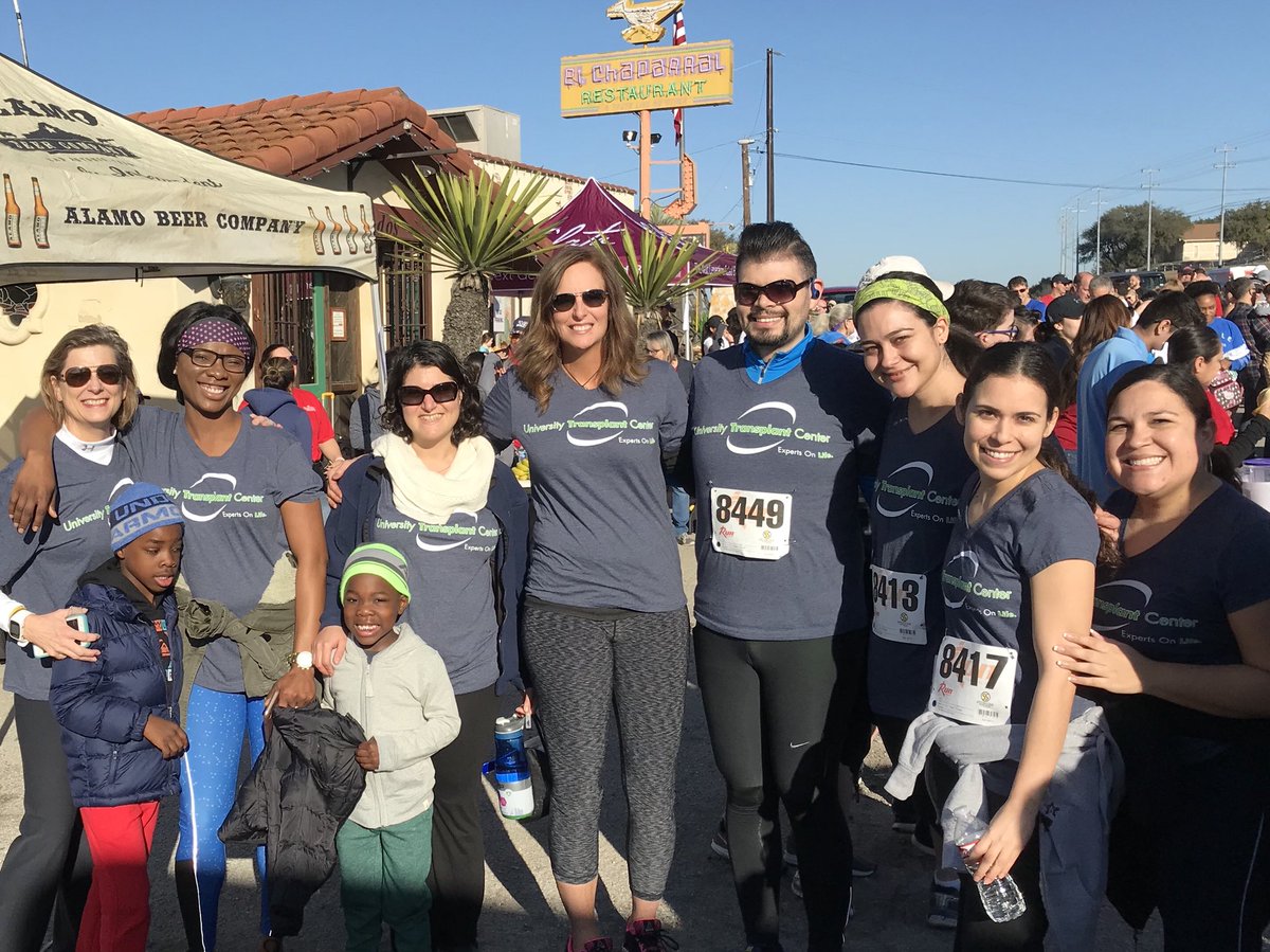 UnivTransplant's tweet photo. Great support at the @TFCSATX Super Bowl Run. #transplantlife #supportourbabies #health #life #community https://t.co/XXtPO7Ate0